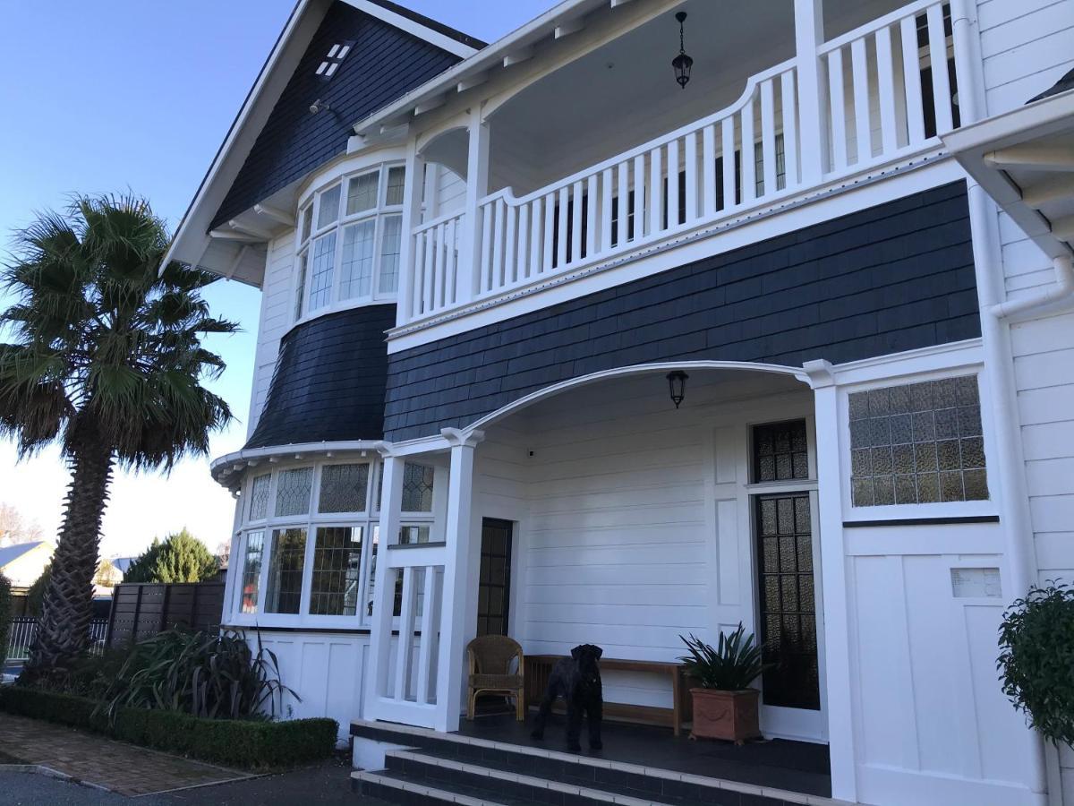 Cedar House Bed and Breakfast Gisborne Exteriör bild