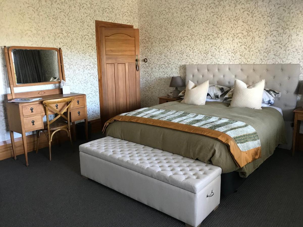 Cedar House Bed and Breakfast Gisborne Exteriör bild