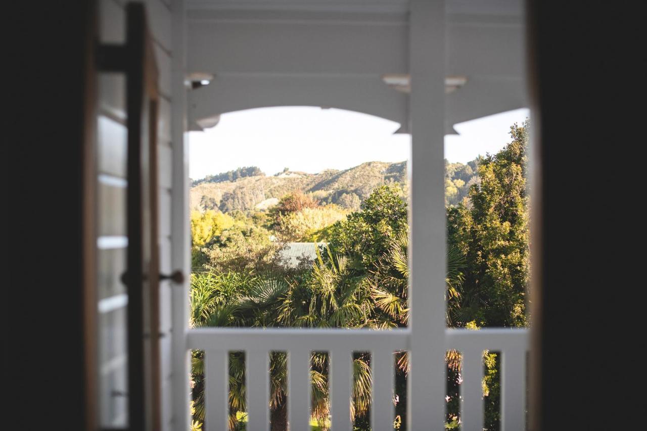 Cedar House Bed and Breakfast Gisborne Exteriör bild
