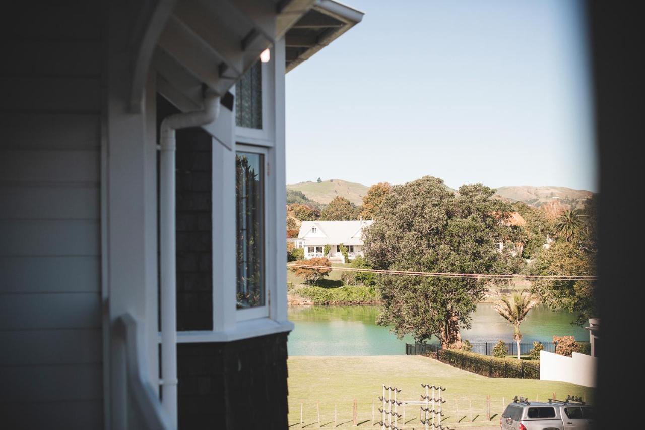Cedar House Bed and Breakfast Gisborne Exteriör bild