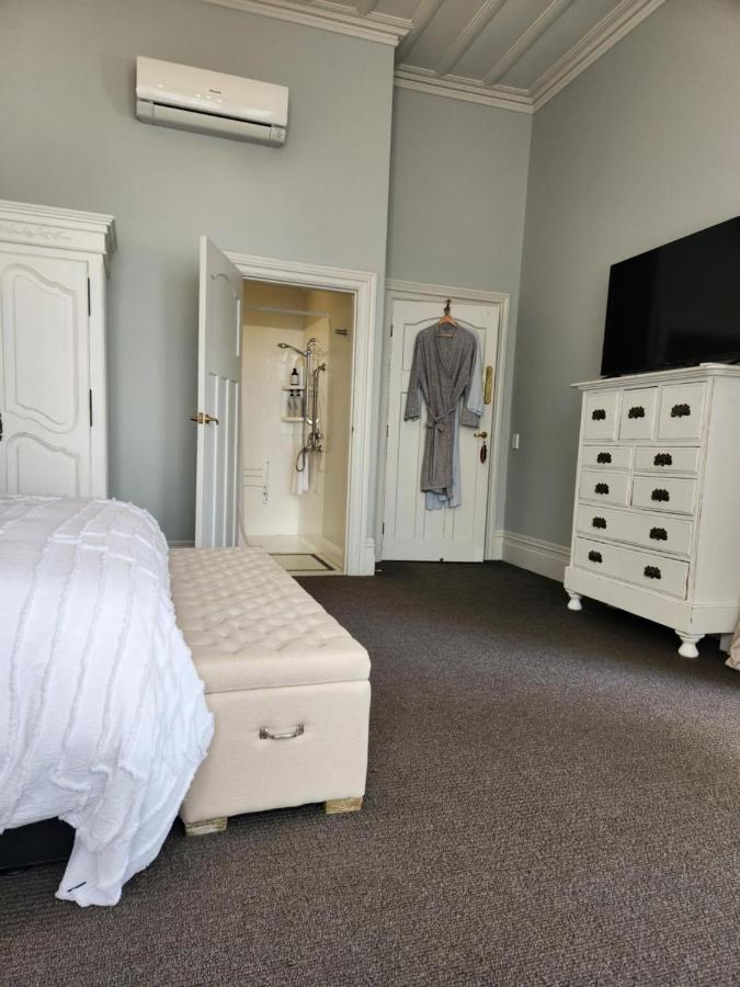 Cedar House Bed and Breakfast Gisborne Exteriör bild