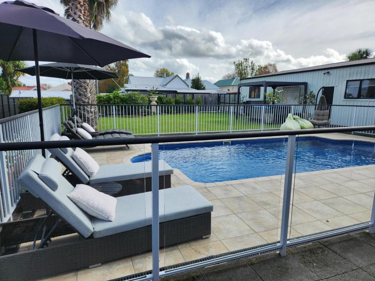 Cedar House Bed and Breakfast Gisborne Exteriör bild