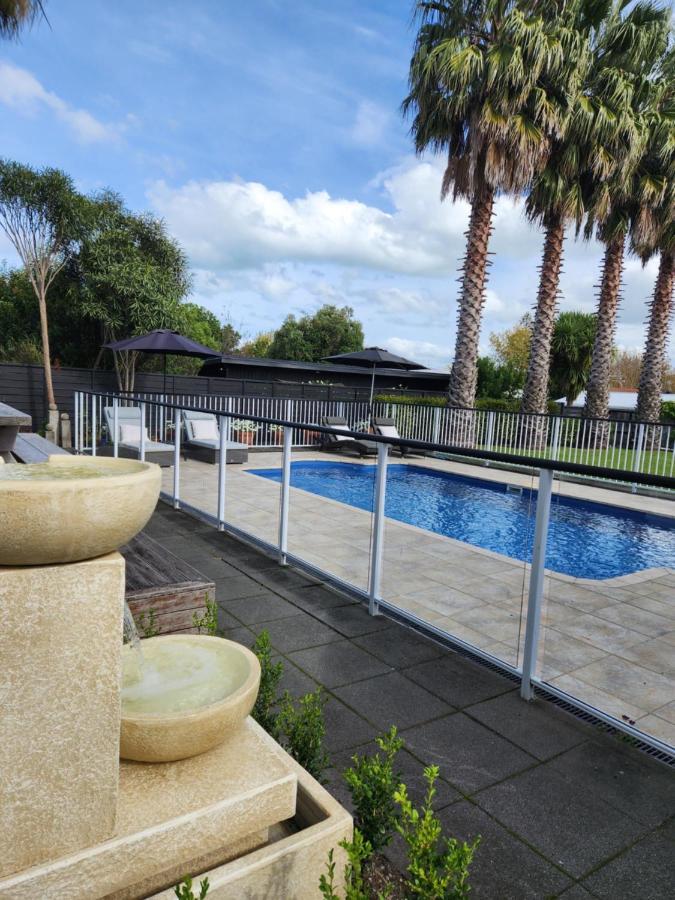 Cedar House Bed and Breakfast Gisborne Exteriör bild
