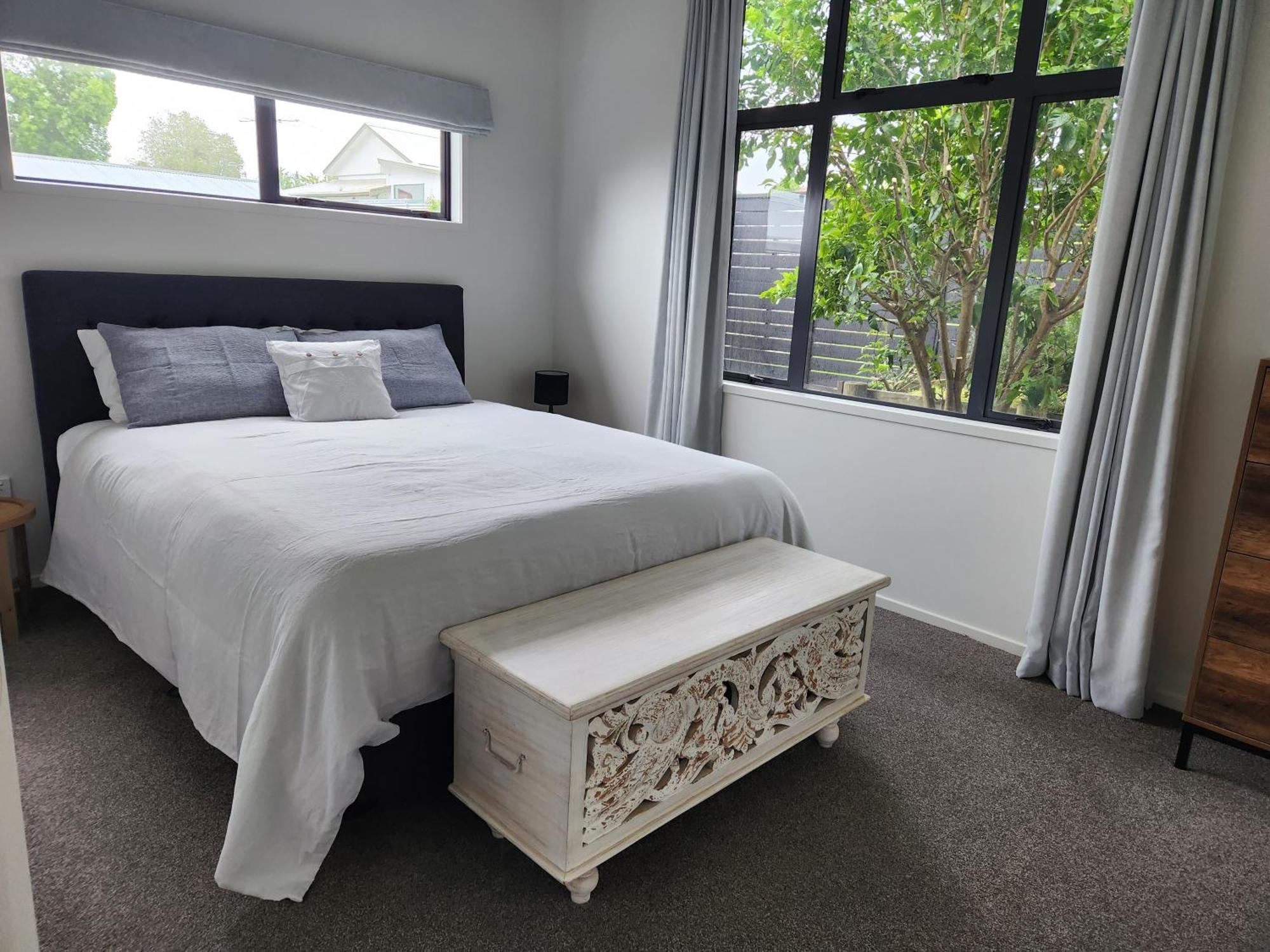 Cedar House Bed and Breakfast Gisborne Exteriör bild