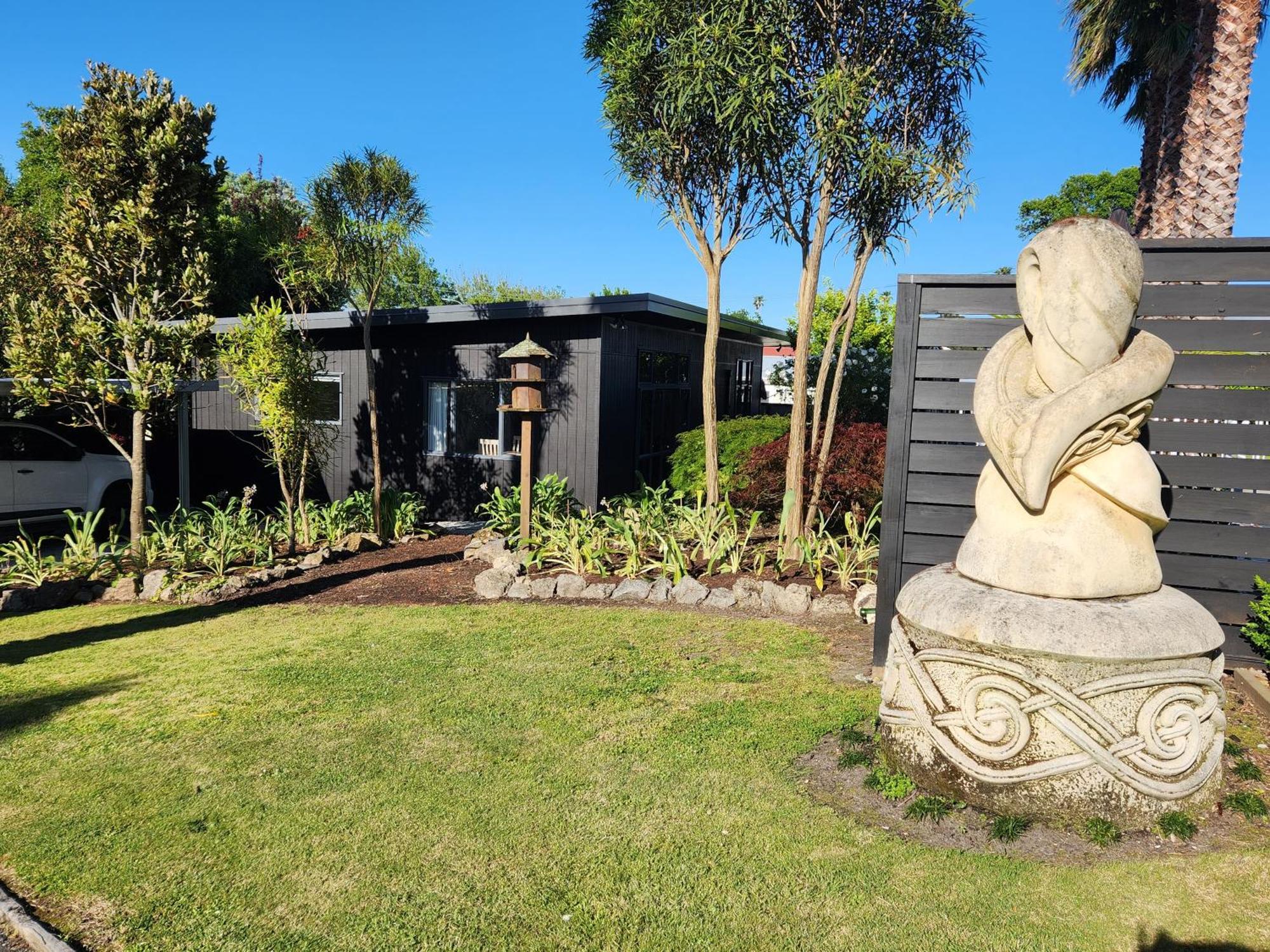 Cedar House Bed and Breakfast Gisborne Exteriör bild